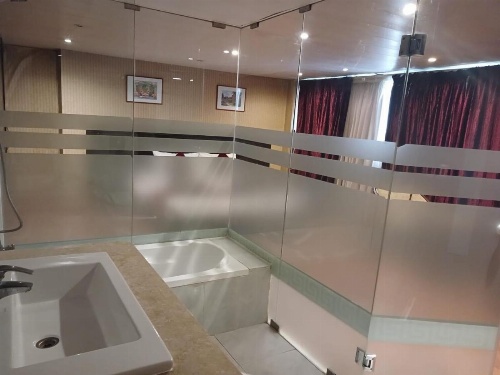 Ceasars Park Hotel image 19
