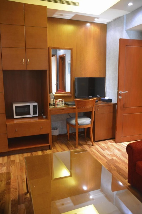 Ceasars Park Hotel image 23