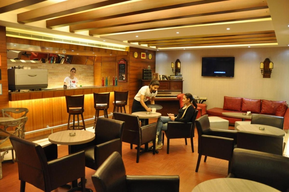 Ceasars Park Hotel Image 27