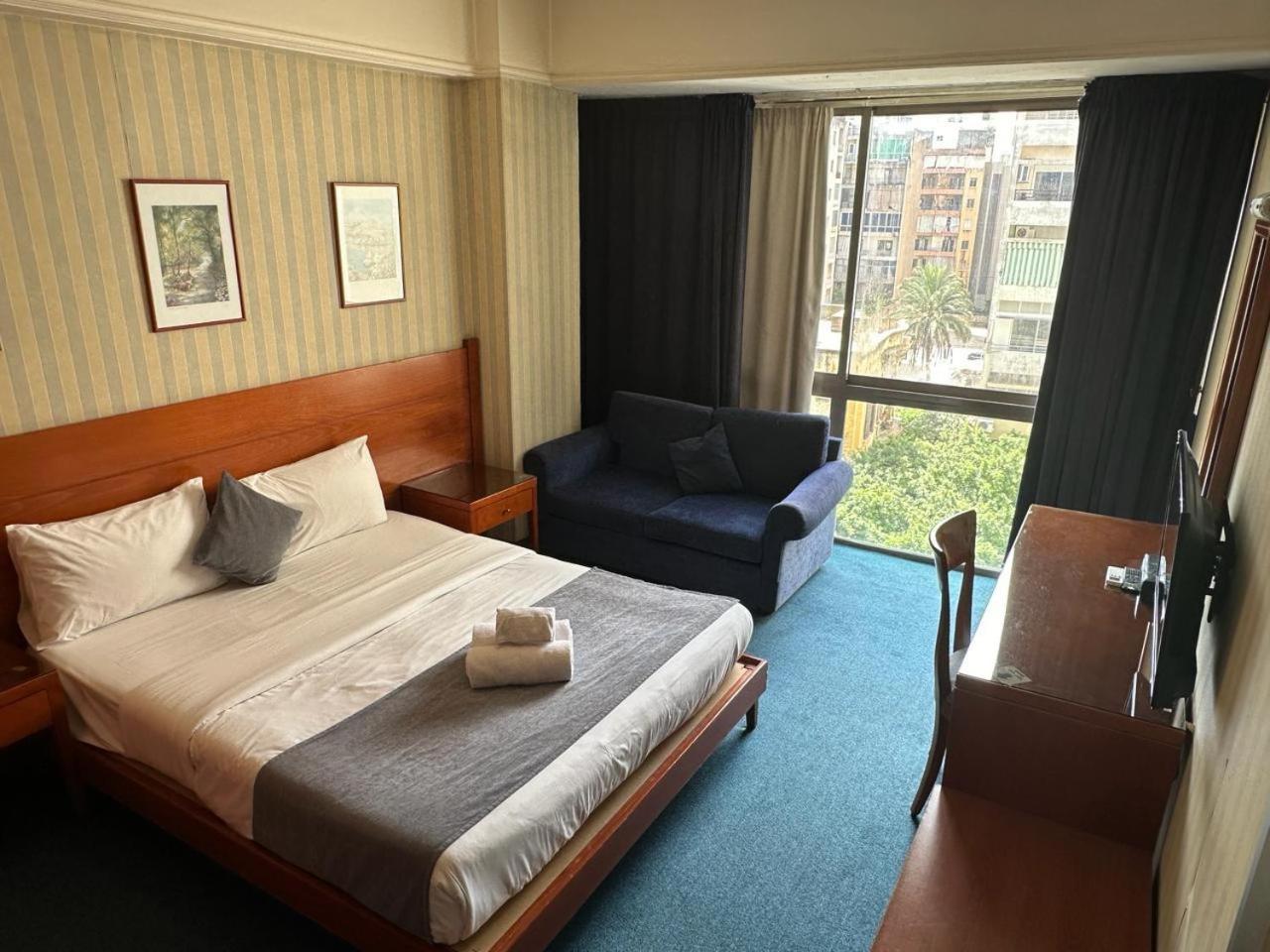 Ceasars Park Hotel