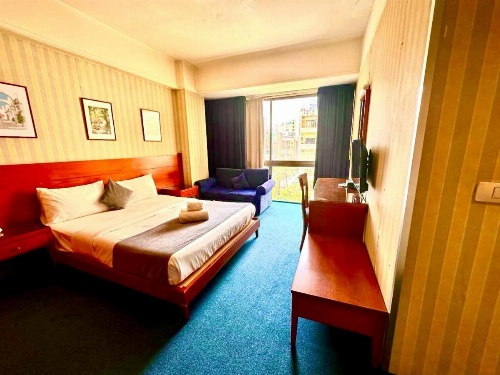 Ceasars Park Hotel image 40